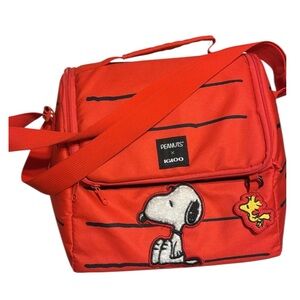 Peanuts Snoopy Insulated Cooler Bag 16-Can Capacity Red